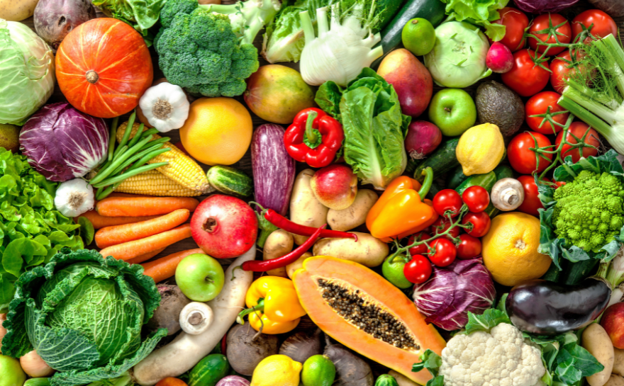¿Sabías que es muy importante incluir variados colores en nuestras comidas?