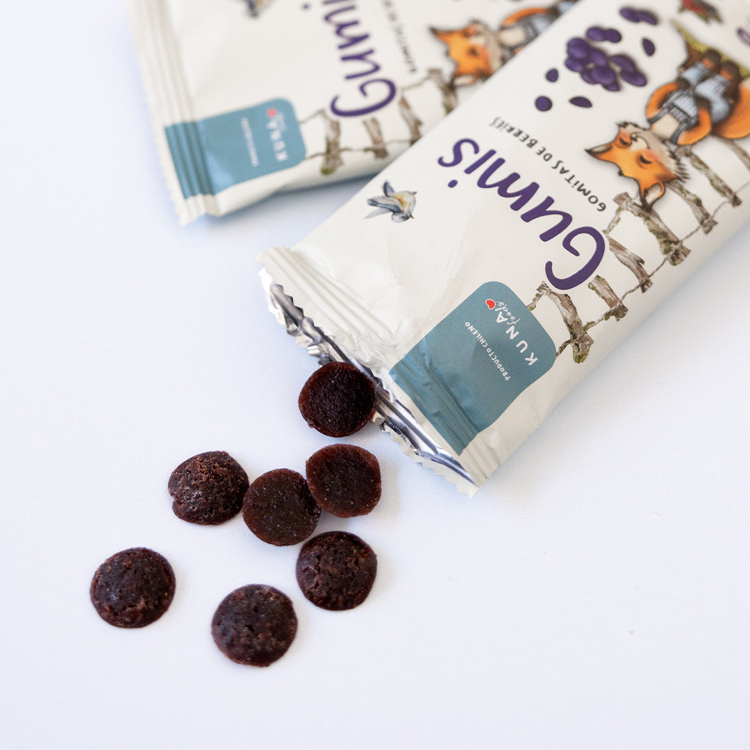 Gumis Berries de Kuna Foods, gomitas de fruta para colación, con forma redonda color cacao